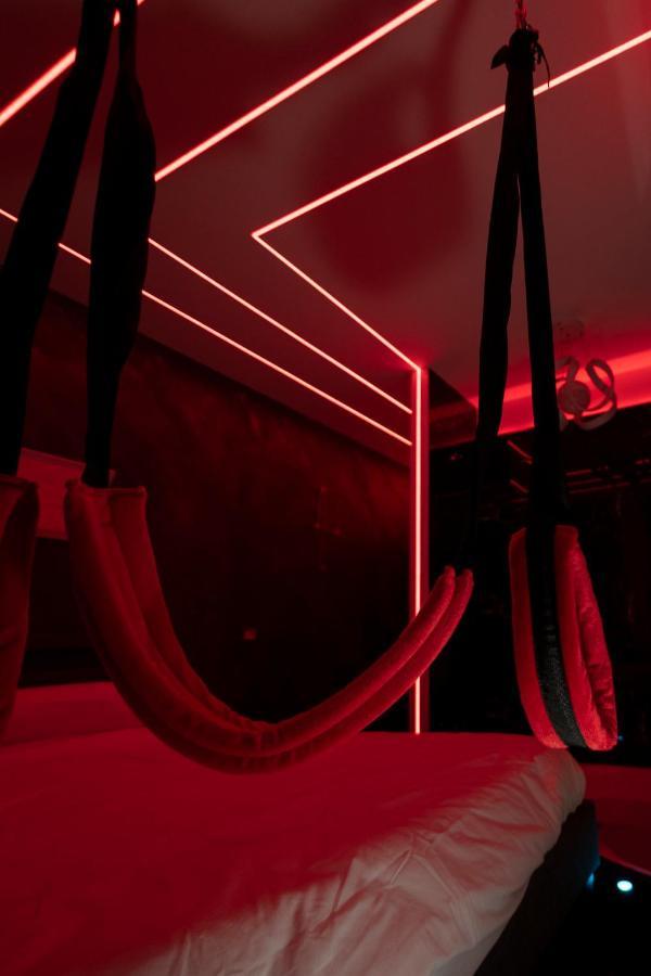 Suite Luxury Bdsm Rom Exteriör bild