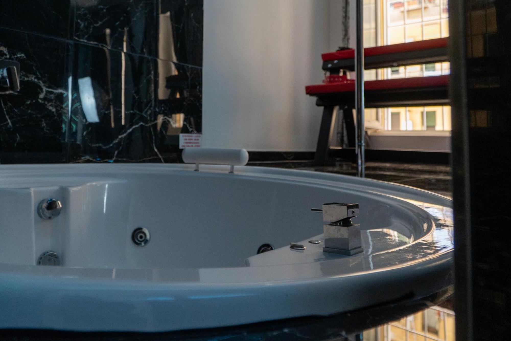 Suite Luxury Bdsm Rom Exteriör bild
