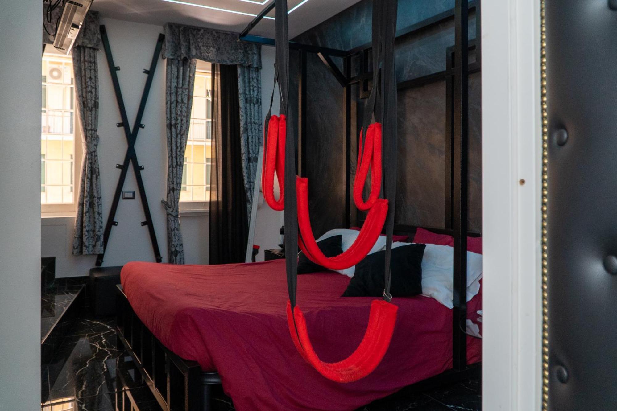 Suite Luxury Bdsm Rom Exteriör bild