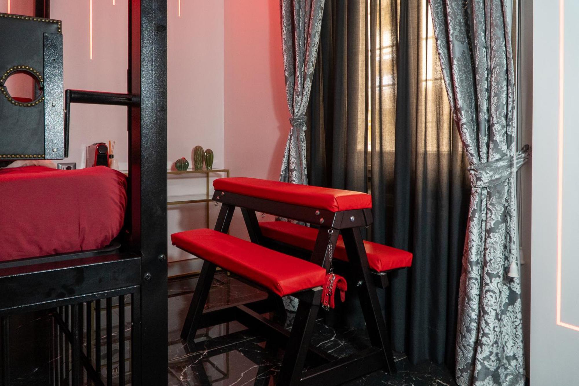Suite Luxury Bdsm Rom Exteriör bild